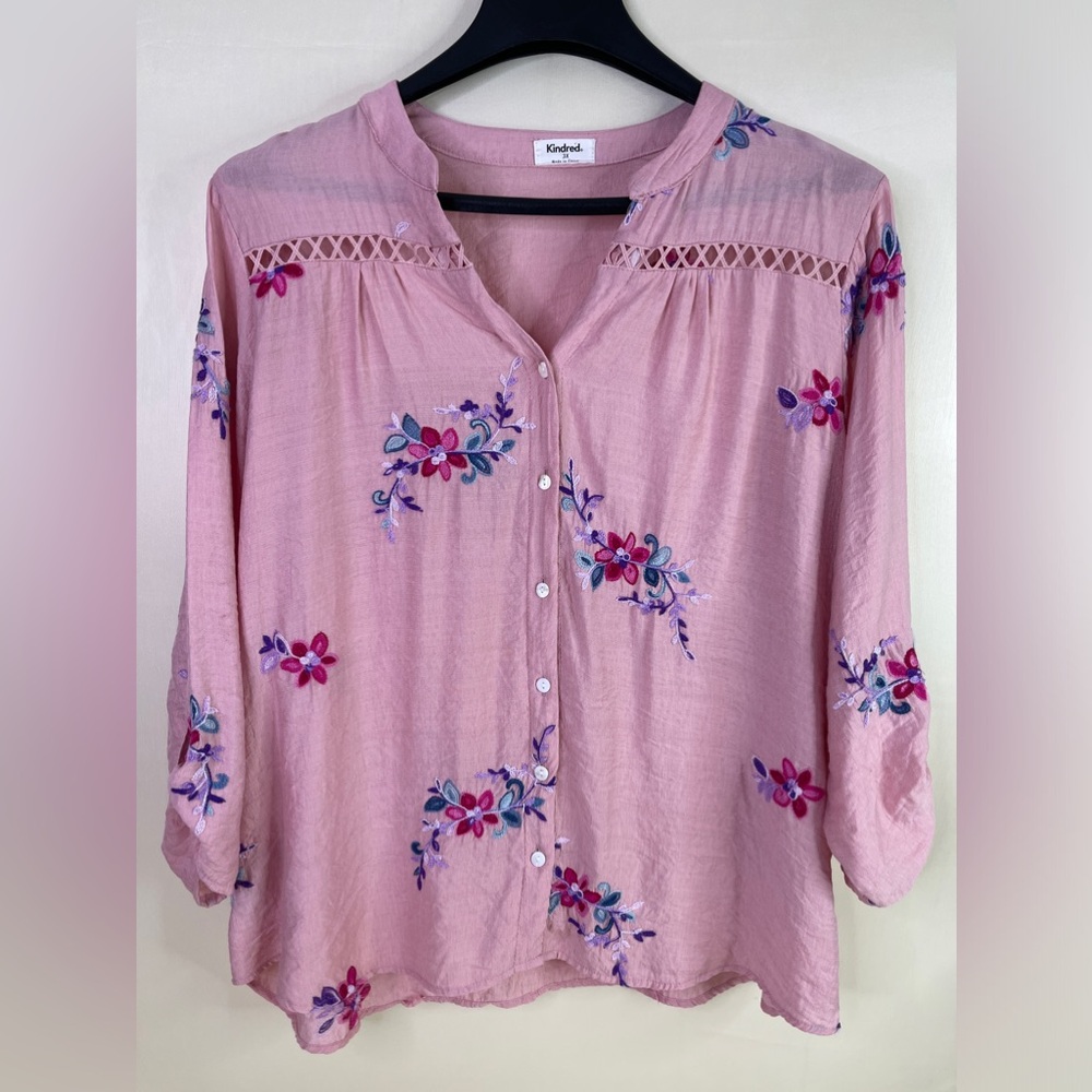 Kindred Floral Embroidered Rolled Sleeve Pink Blouse Top Women’s Size 3X